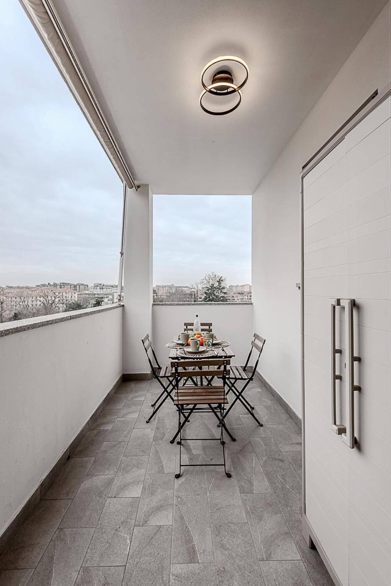 Appartement Stayeasy Argelati40 - Penthouse With 2 Bedrooms, 2 Bathrooms And Terrace - Navigli
