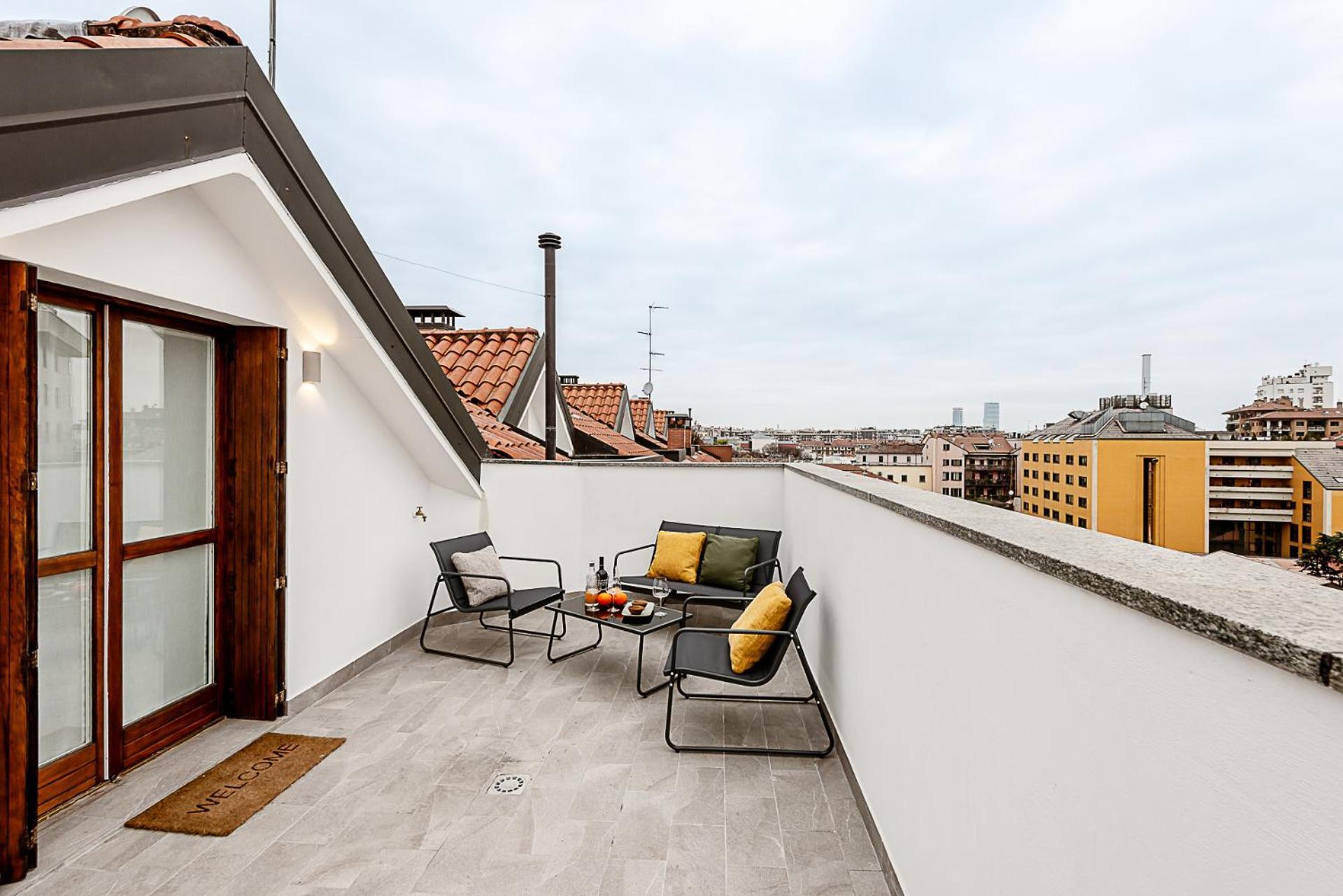 Stayeasy Argelati40 - Penthouse With 2 Bedrooms, 2 Bathrooms And Terrace - Navigli Appartement