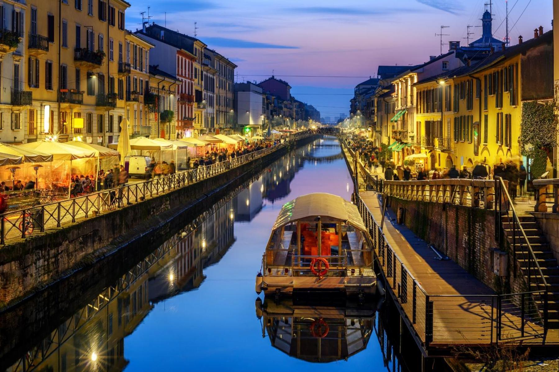 Stayeasy Argelati40 - Penthouse With 2 Bedrooms, 2 Bathrooms And Terrace - Navigli * Milaan